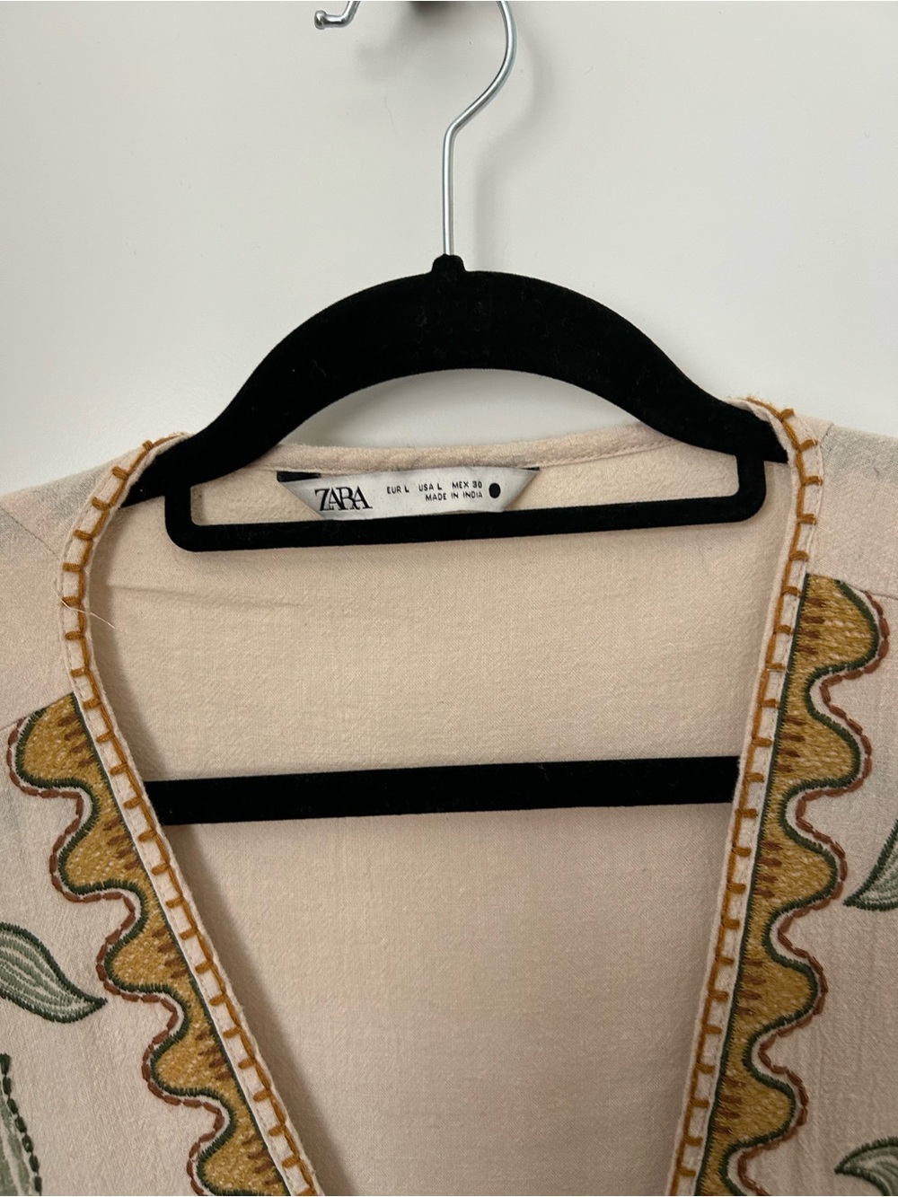 Zara Cream and Olive Embroidered Open-Front Tunic - Picture 3 of 3